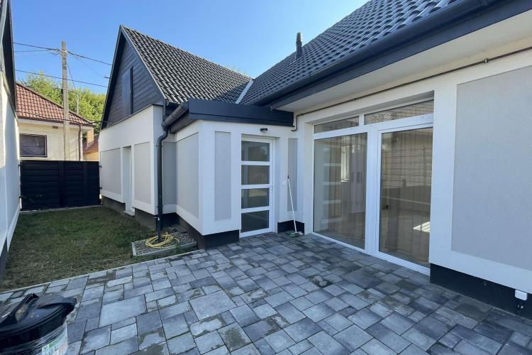 Eladó újépítésű Tokodi családi ház